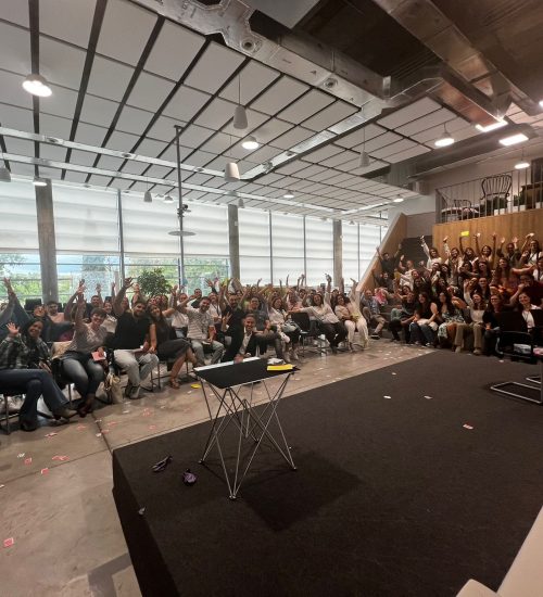 Pablo tras hacer magia en un escenario